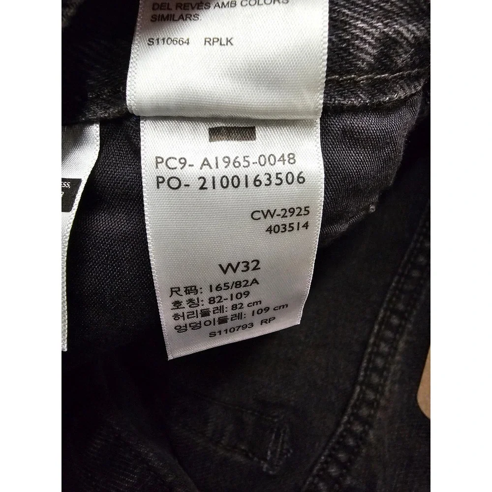 Levi's Womens High Rise Mom Shorts Black Cotton Relaxed Size 32